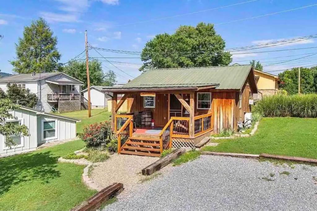 Cozy Cabin Walking Distance To Parkway! Pigeon Forge Exterior photo